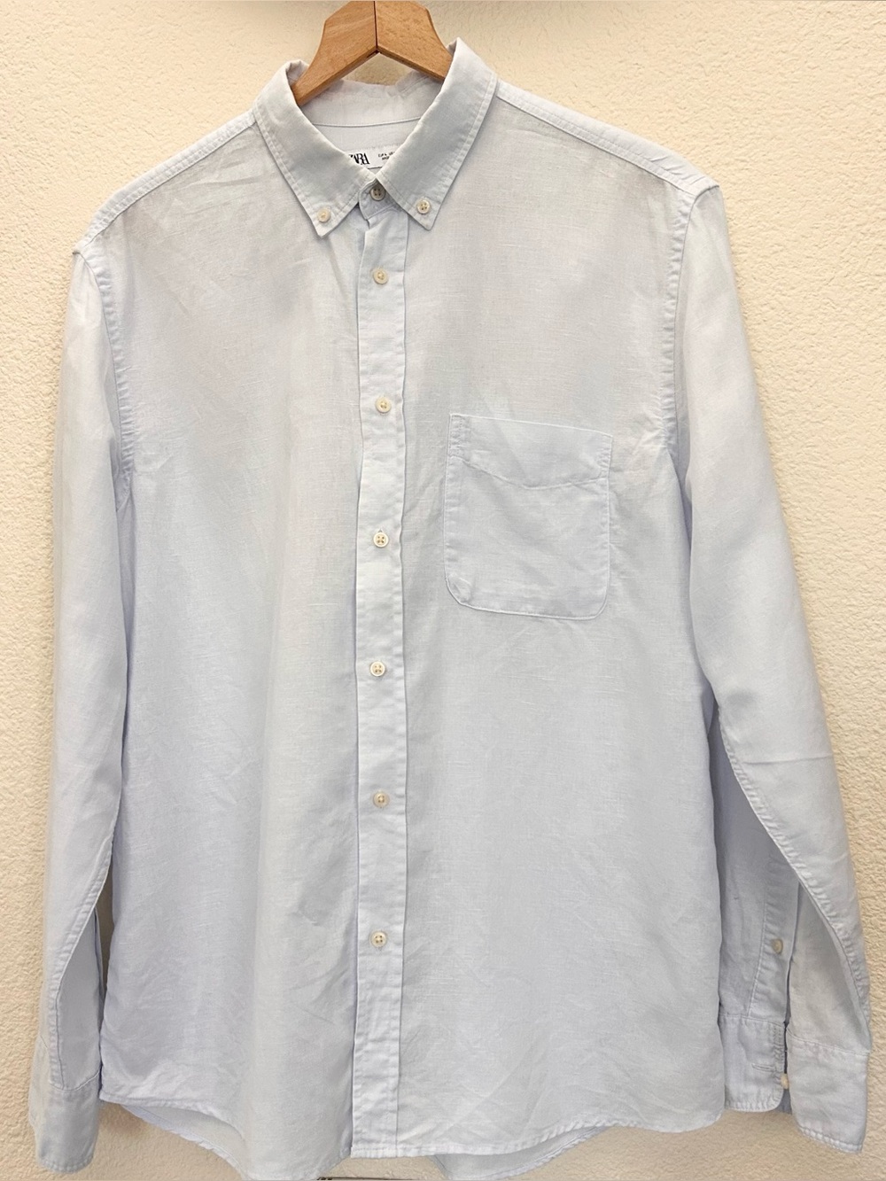 Zara Men's Light Blue Linen-Cotton Blend
Button-Down Shirt - Size Large